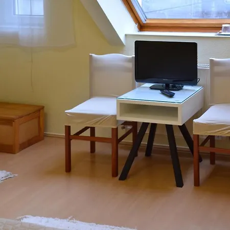 Afrodite Apartmanhaz * エゲル