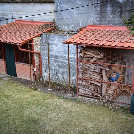 Afrodite Apartmanhaz אגר