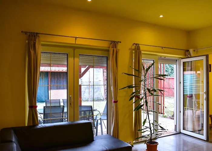 Afrodite Apartmanhaz Вилла *