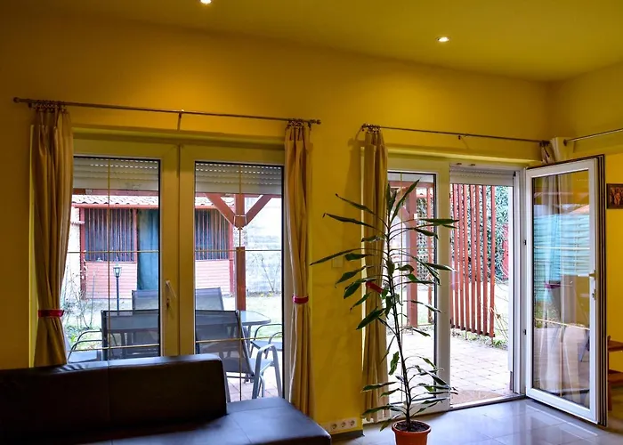 Afrodite Apartmanhaz Вилла *