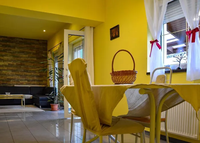 Вилла Afrodite Apartmanhaz Эгер